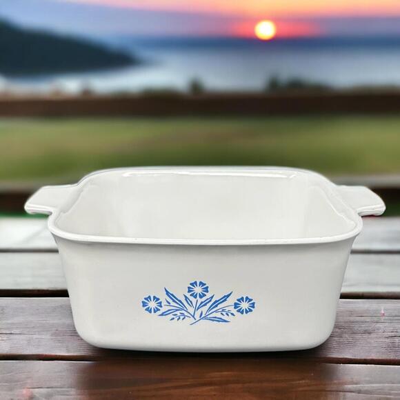 Corning Ware Cornflower P-4-B 1-1/2 Qt Casserole 7"X 5 1/2" X 3" Rectangular Vtg - Picture 1 of 13